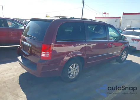 2009 Chrysler Town & Country Touring из США, поврежденный, VIN 2A8HR54XX9R597991
